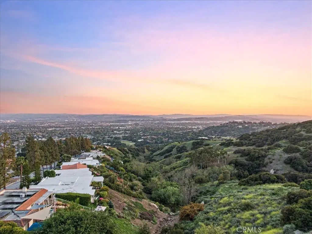 804 W Highpoint Drive, Claremont