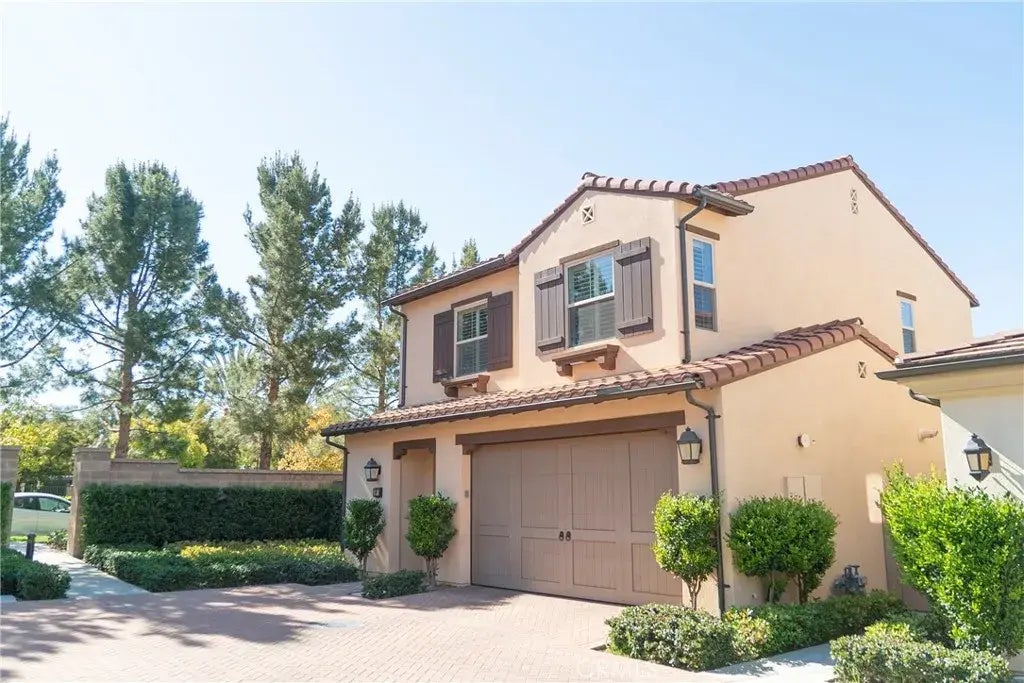 37 Larkfield, Irvine