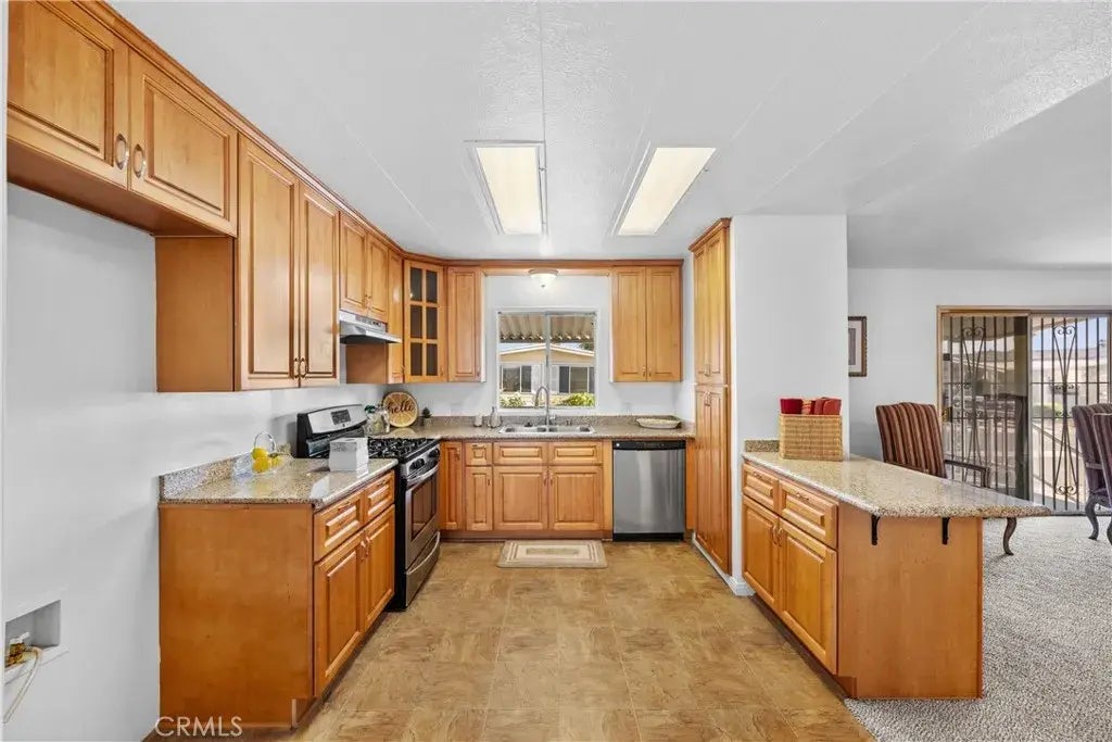 1525 W Oakland Avenue 50, Hemet