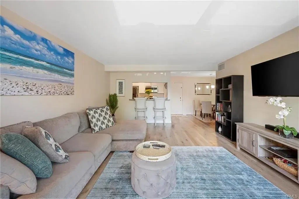 5460 White Oak Avenue E118, Encino