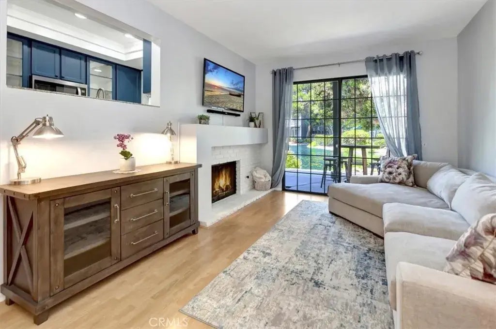 20122 Bayfront Lane 102, Huntington Beach