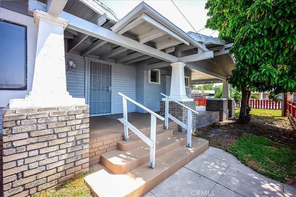 1372 N E Street, San Bernardino