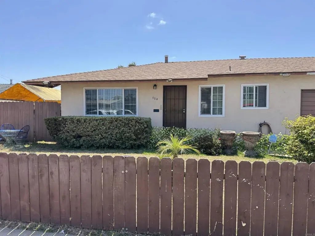 702 Oaklawn Avenue, Chula Vista