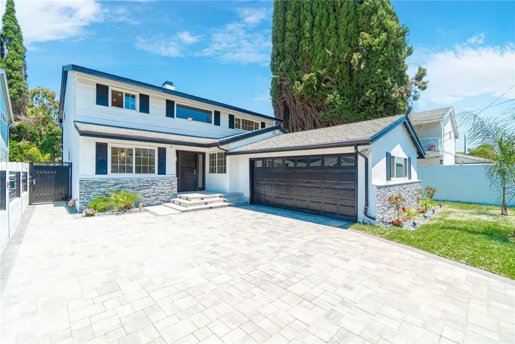 18311 Chase Street, Northridge