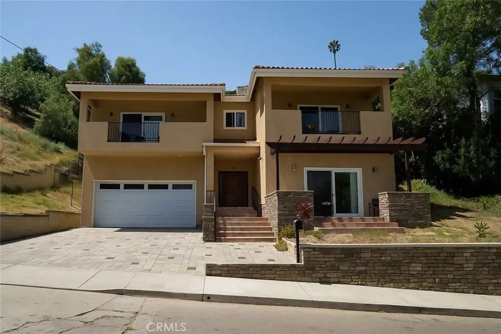 1630 Bridgeport Drive, Los Angeles