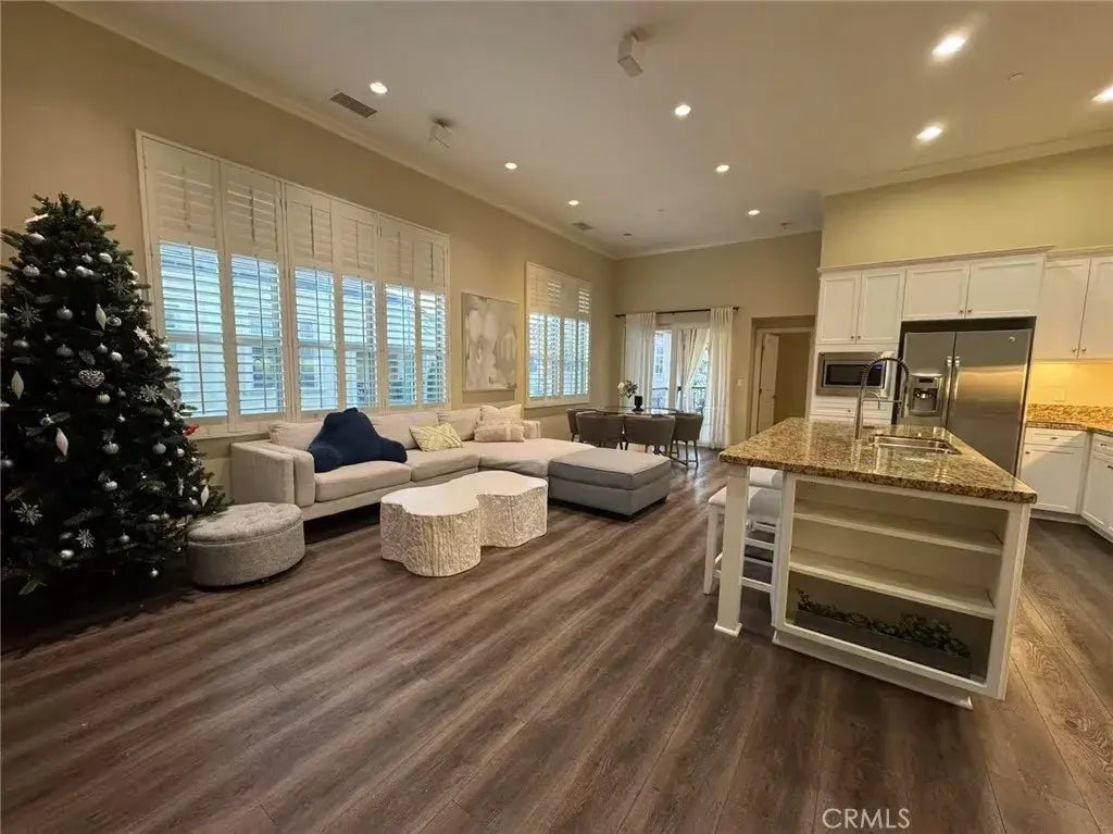 68 Overbrook, Irvine