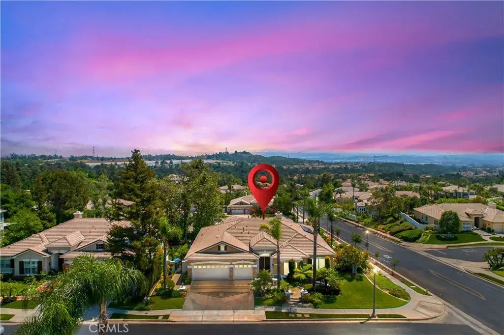 2518 Lunes, La Verne