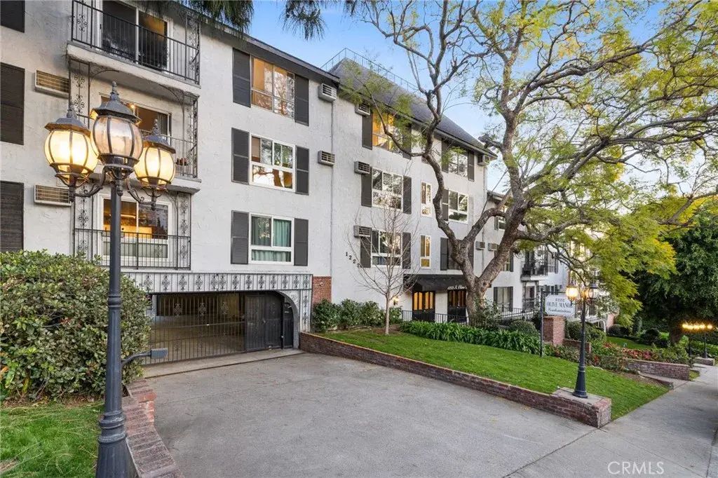 1222 N Olive Drive 409, West Hollywood