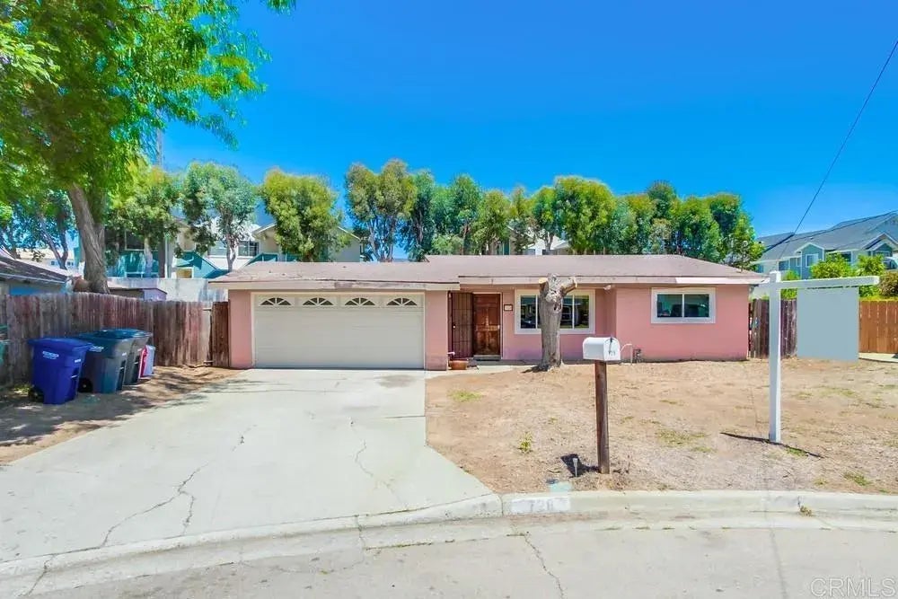 728 Hackberry Place, Fallbrook