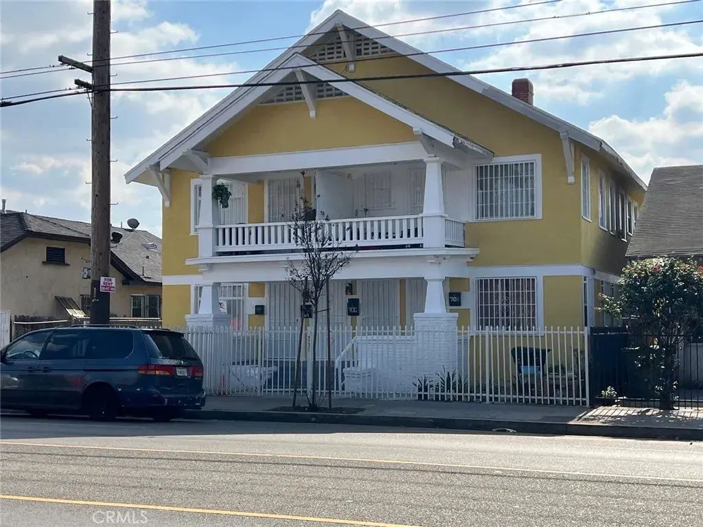 702 W Vernon Avenue, Los Angeles