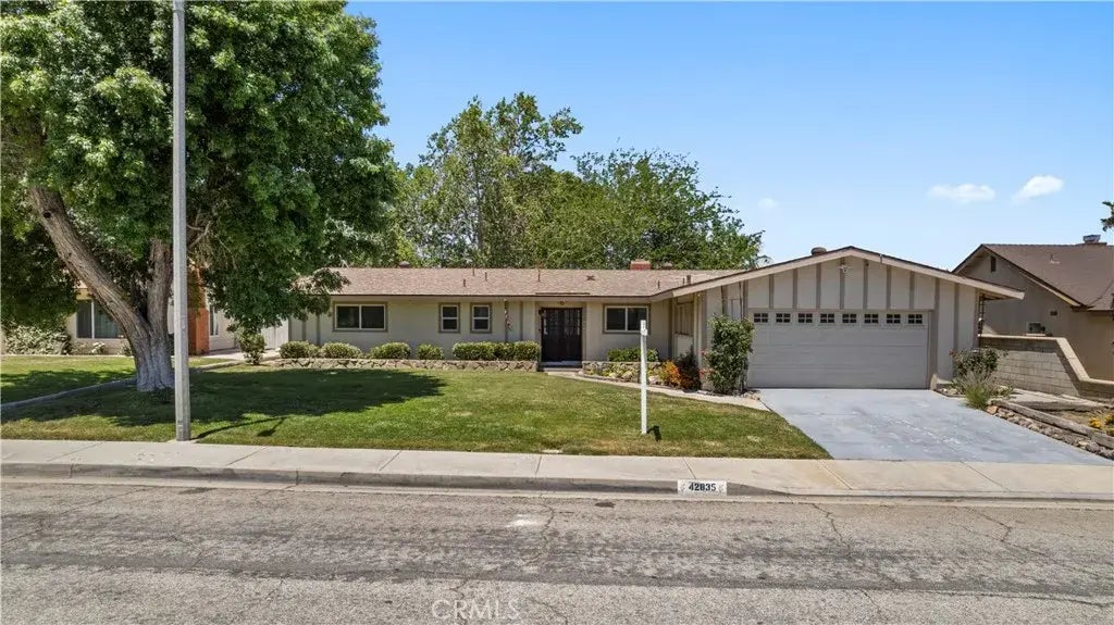 42835 Cinema Avenue, Lancaster