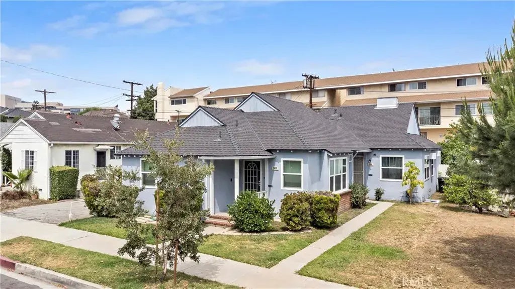 120 Lukens Place, Glendale