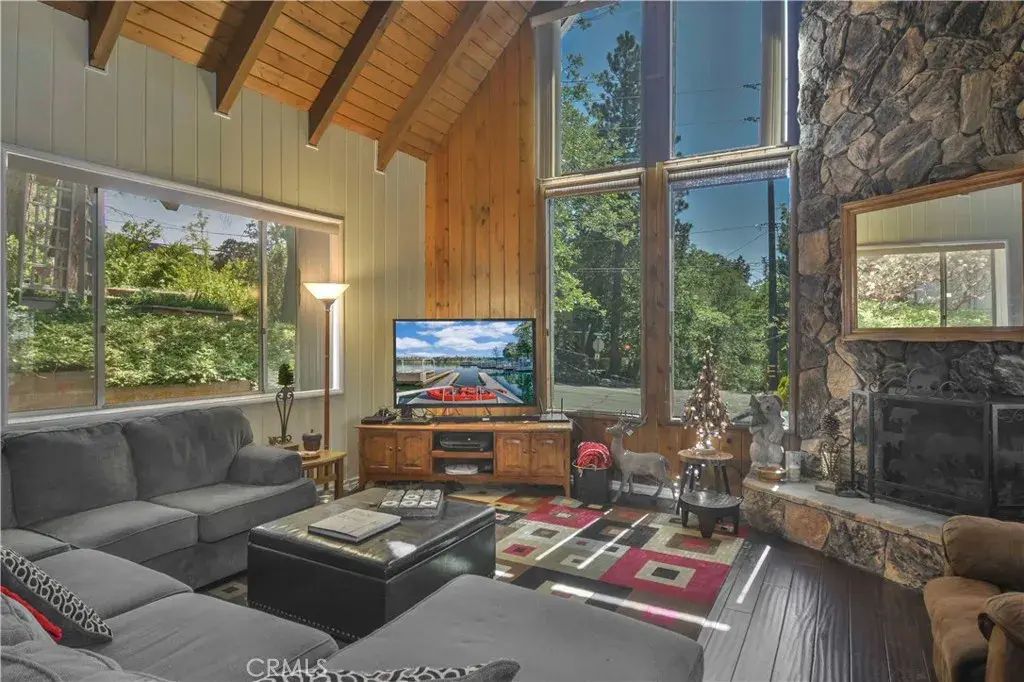 1353 Golden Rule Lane, Lake Arrowhead