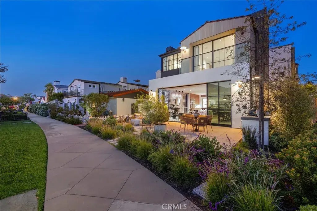 207 Via Eboli, Newport Beach