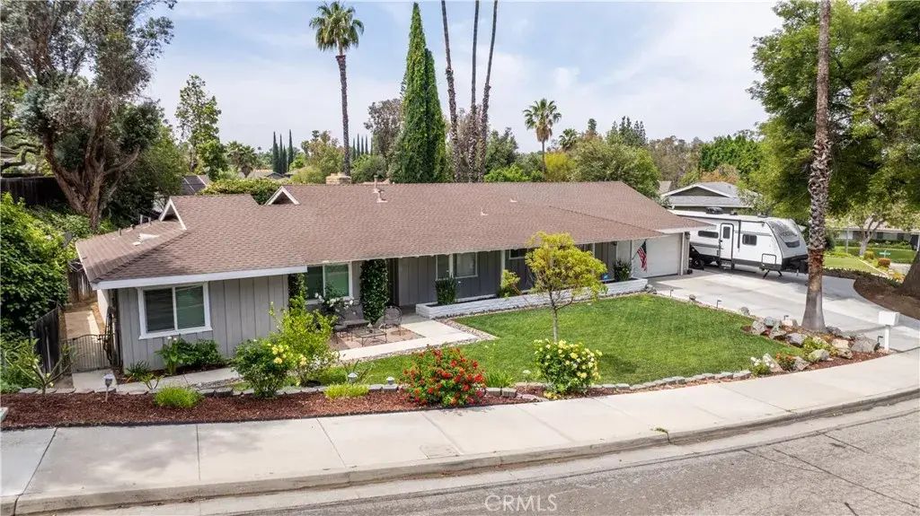 1544 Bellefontaine Drive, Riverside