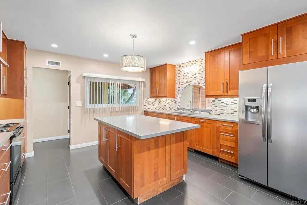 2862 Coronado Avenue, 