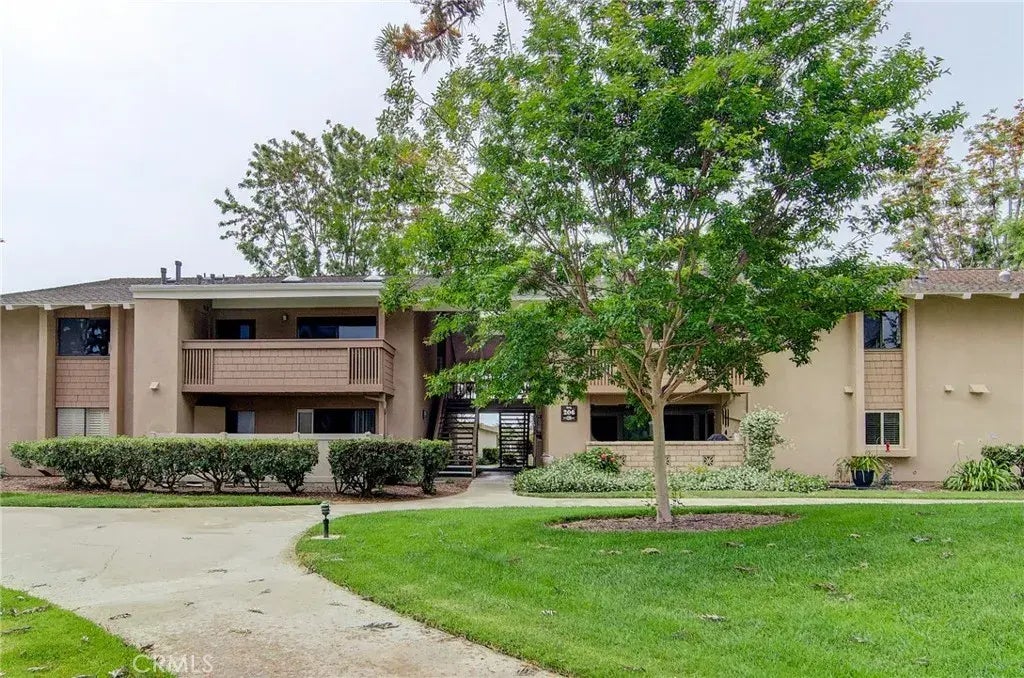 8788 Coral Springs Court 206a, Huntington Beach