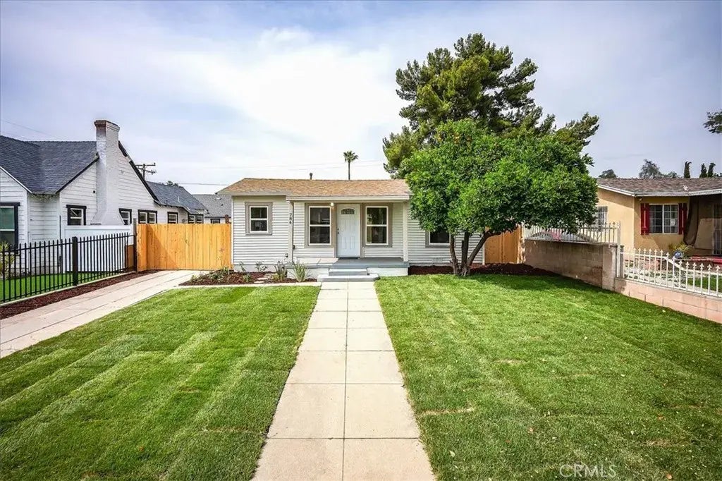 784 W 17th Street, San Bernardino