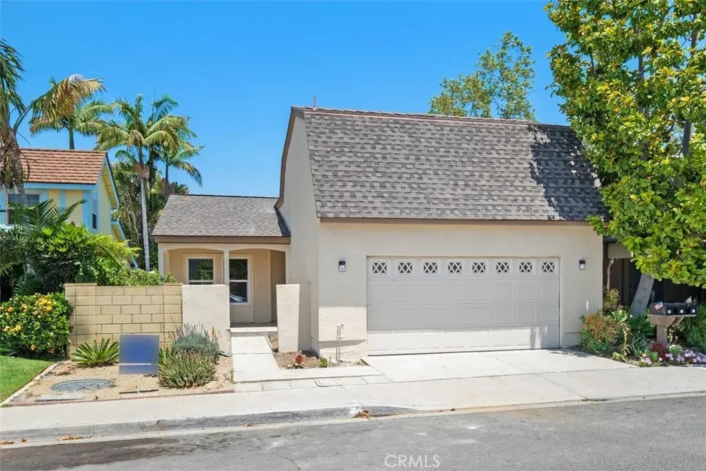 34 Cape Cod, Irvine