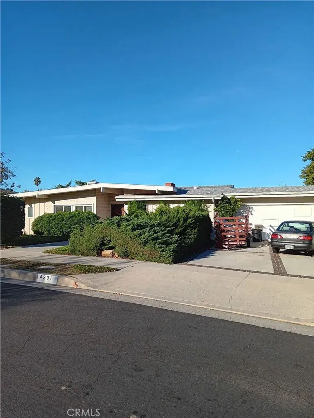 4301 Manson Avenue, Woodland Hills