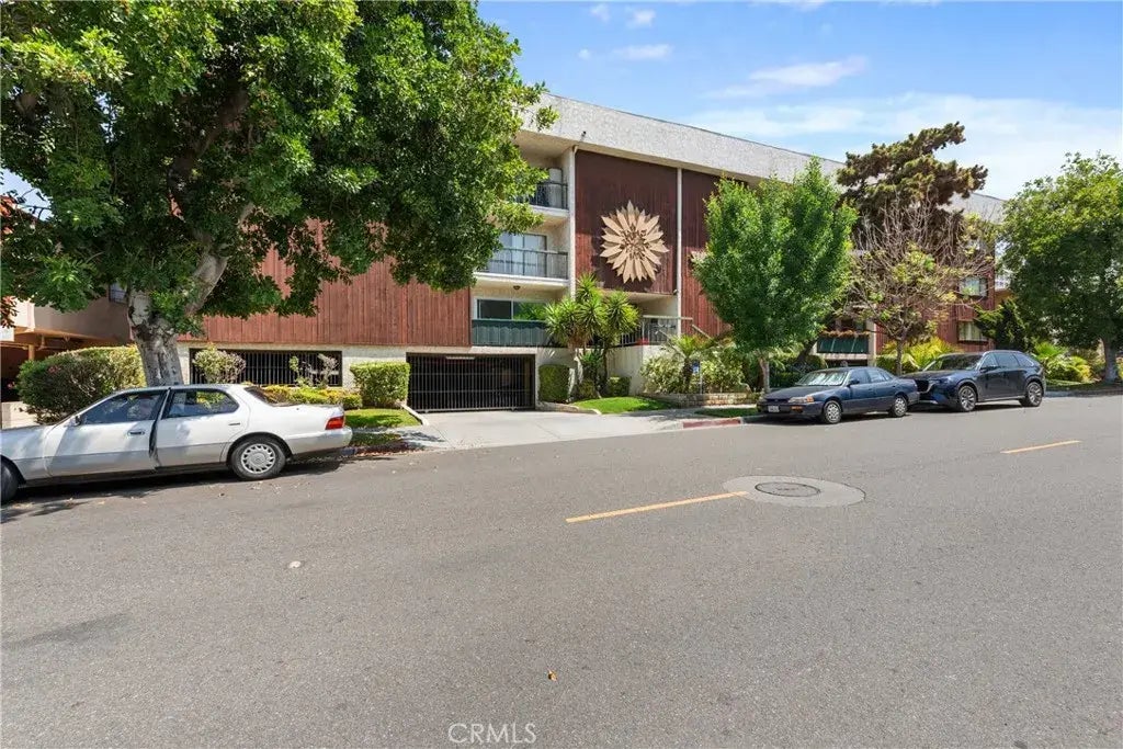 333 Burchett Street 103, Glendale