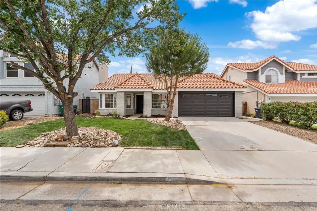 37109 Daisy Street, Palmdale