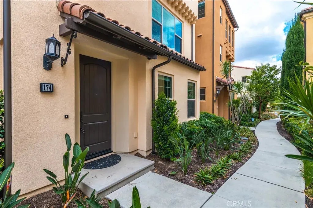 174 Milky Way, Irvine