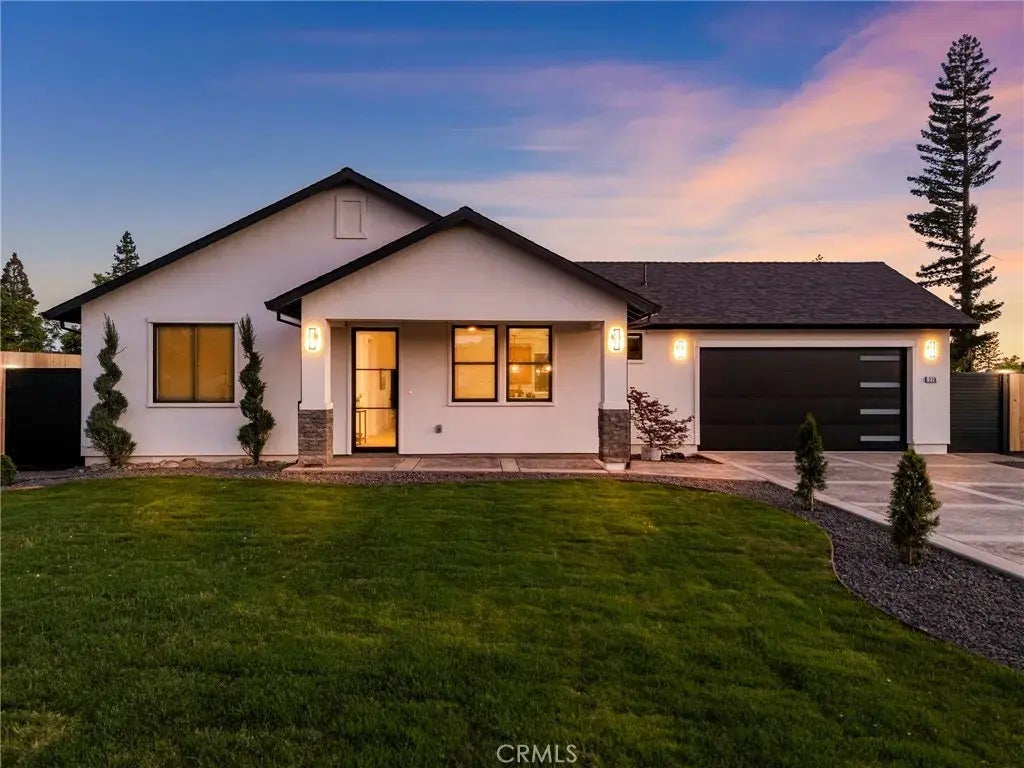 776 Camellia Drive, Paradise