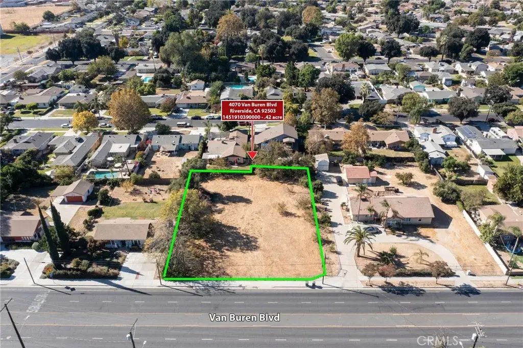 1 Van Buren Blvd, Riverside