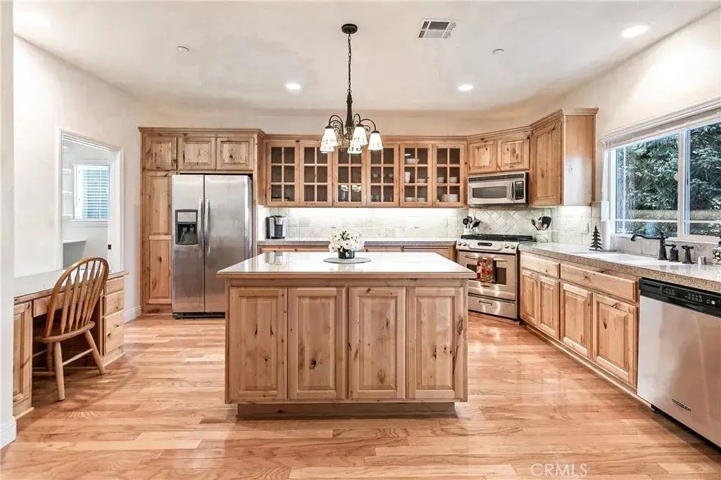 27376 Pinewood Drive, Lake Arrowhead