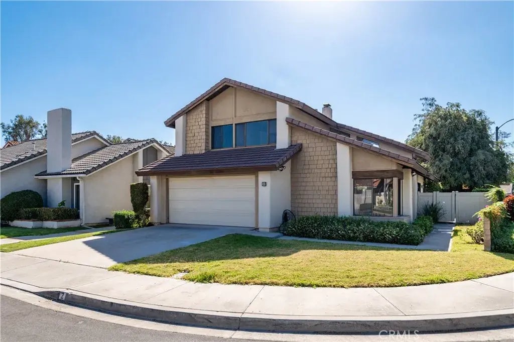 2 Campanero East, Irvine