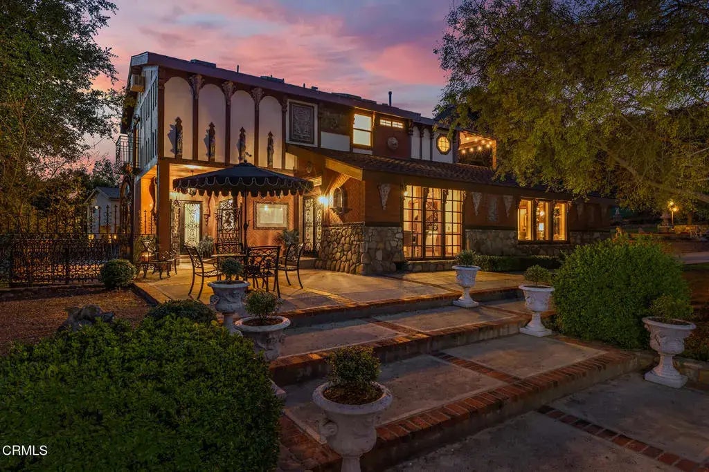 10484 Creek Road, Oak View