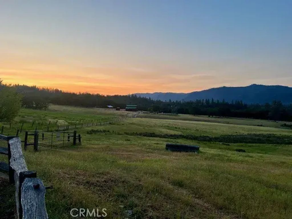 125 Cedar Gulch Road, Hayfork