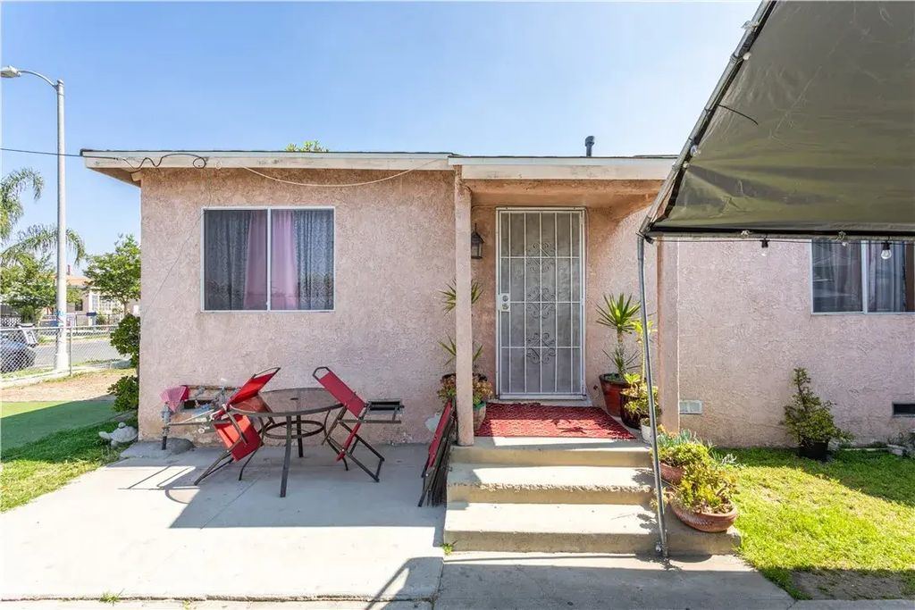 10752 Weigand Avenue, Los Angeles