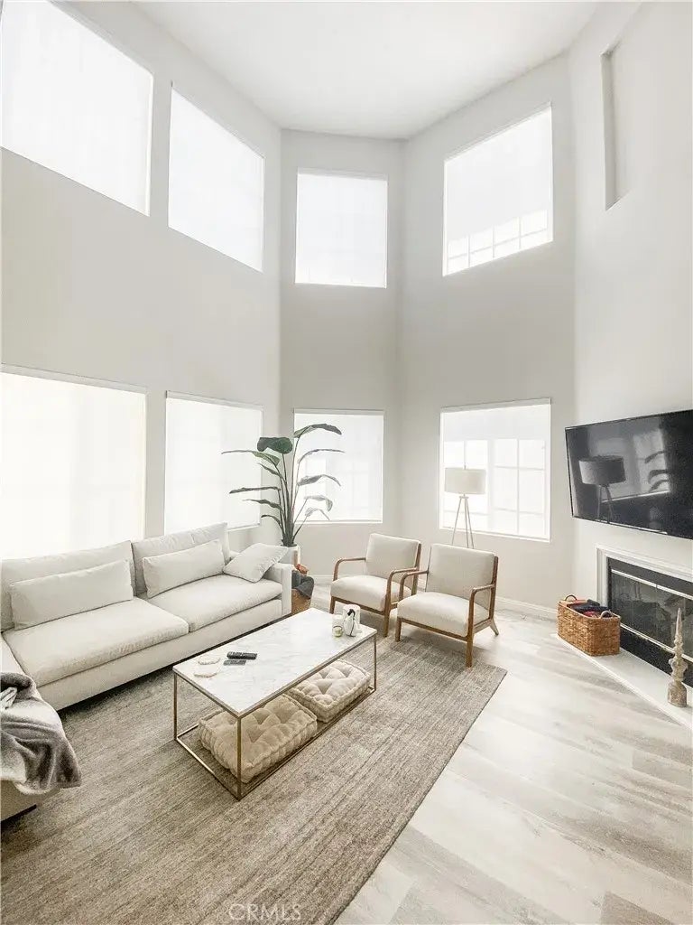 151 Islington, Irvine