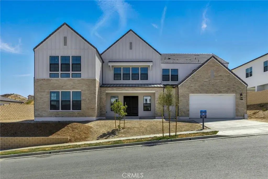 24186 N Camino Cascada, Valencia