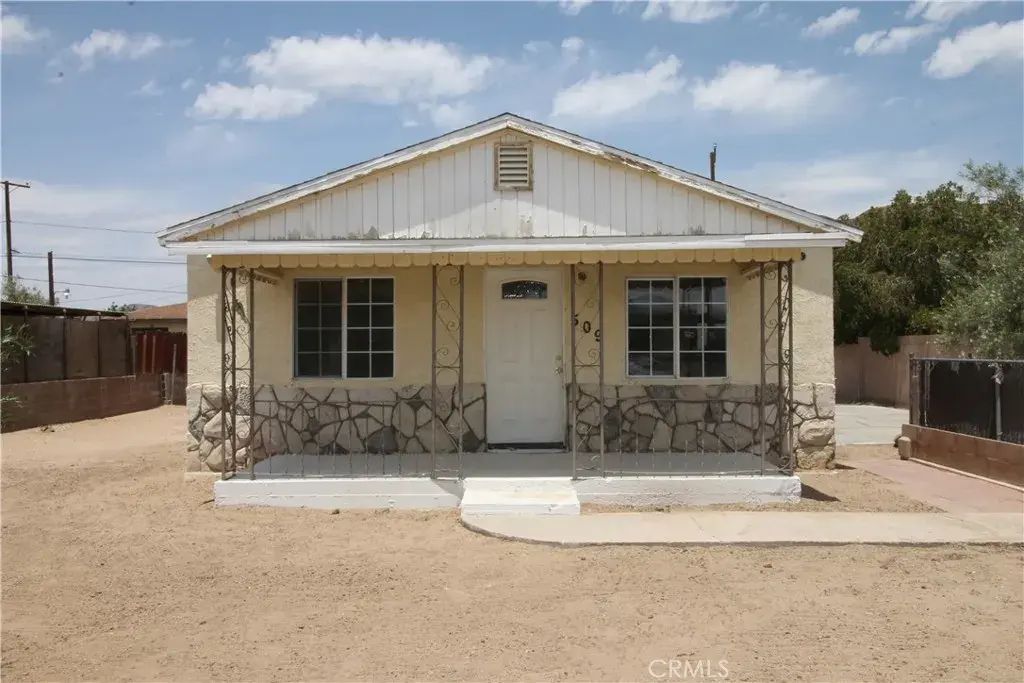 509 E Williams Street, Yermo