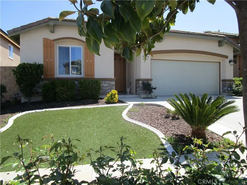 38030 Turning Leaf Court, Murrieta