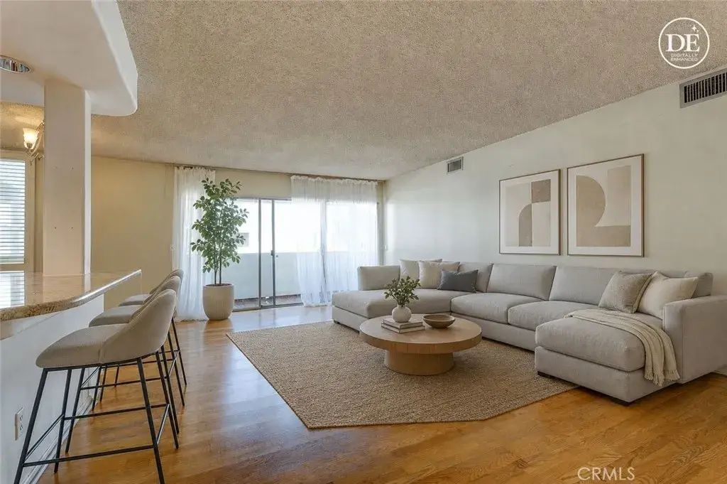 5454 Zelzah Avenue 215, Encino