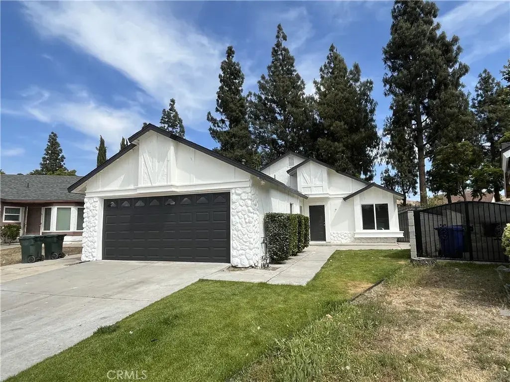 14029 El Contento Avenue, Fontana