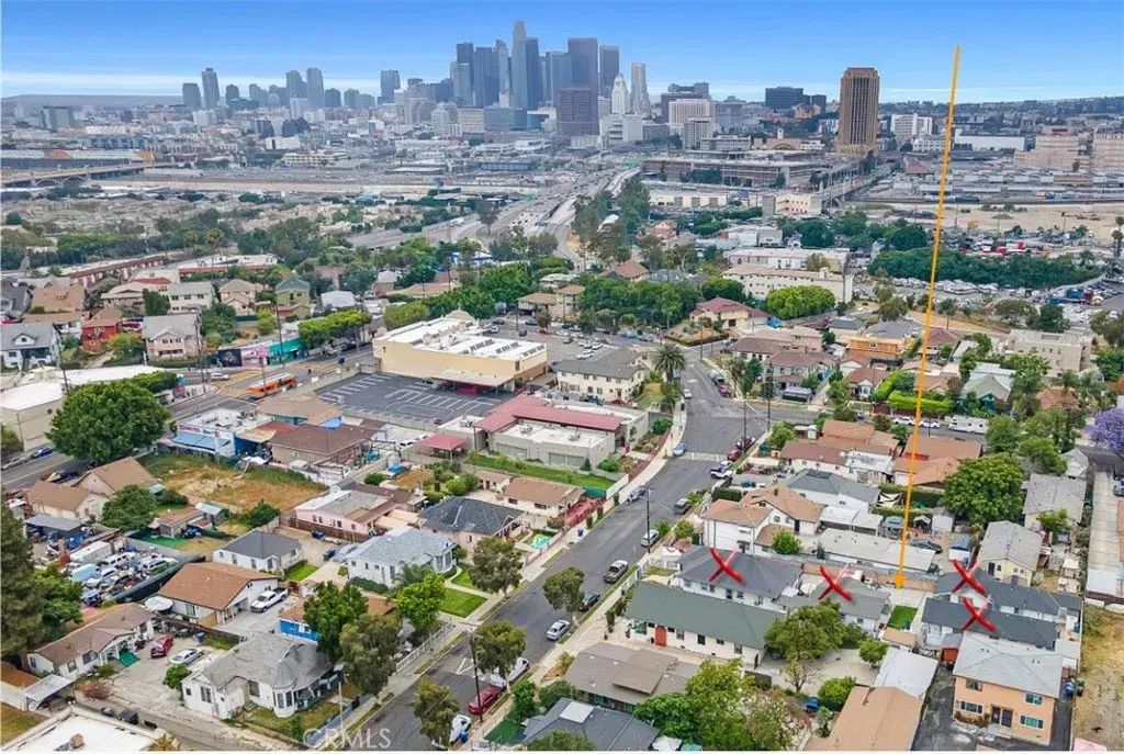 1521 Bridge Street, Los Angeles