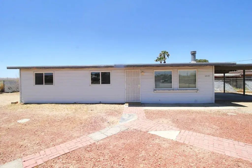 34150 Woods Avenue, Barstow