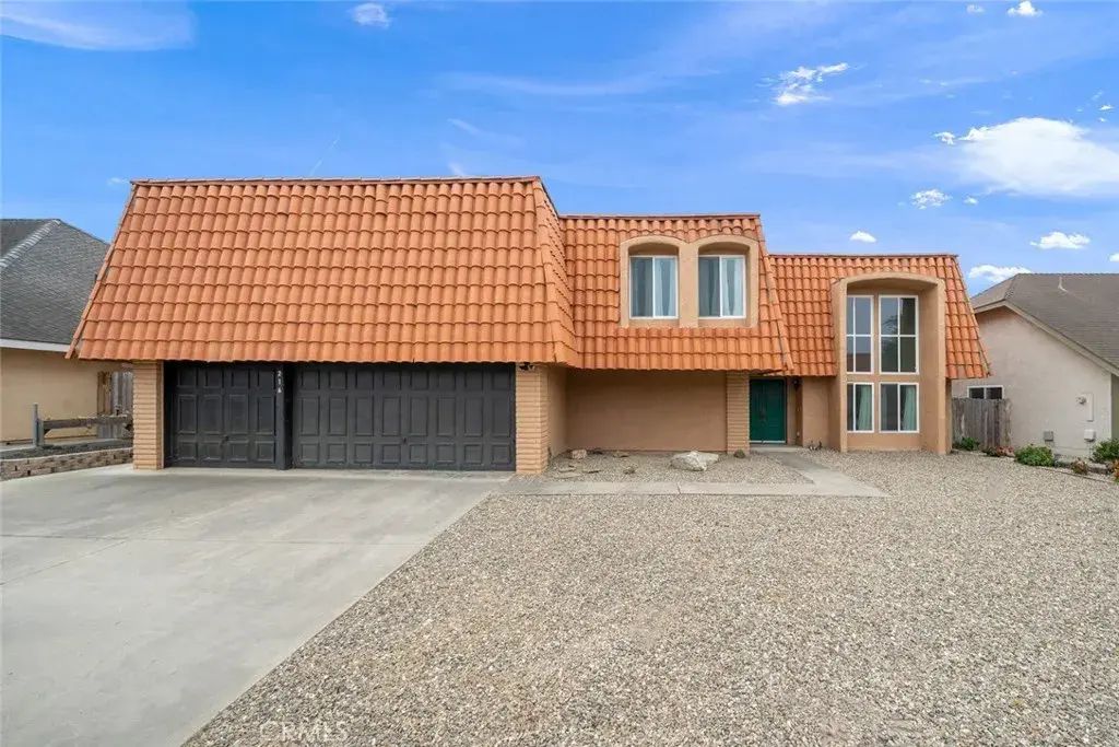 216 Larkspur Drive, Santa Maria