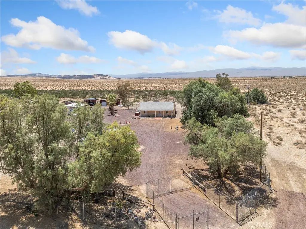 49333 Riverside Road, Newberry Springs
