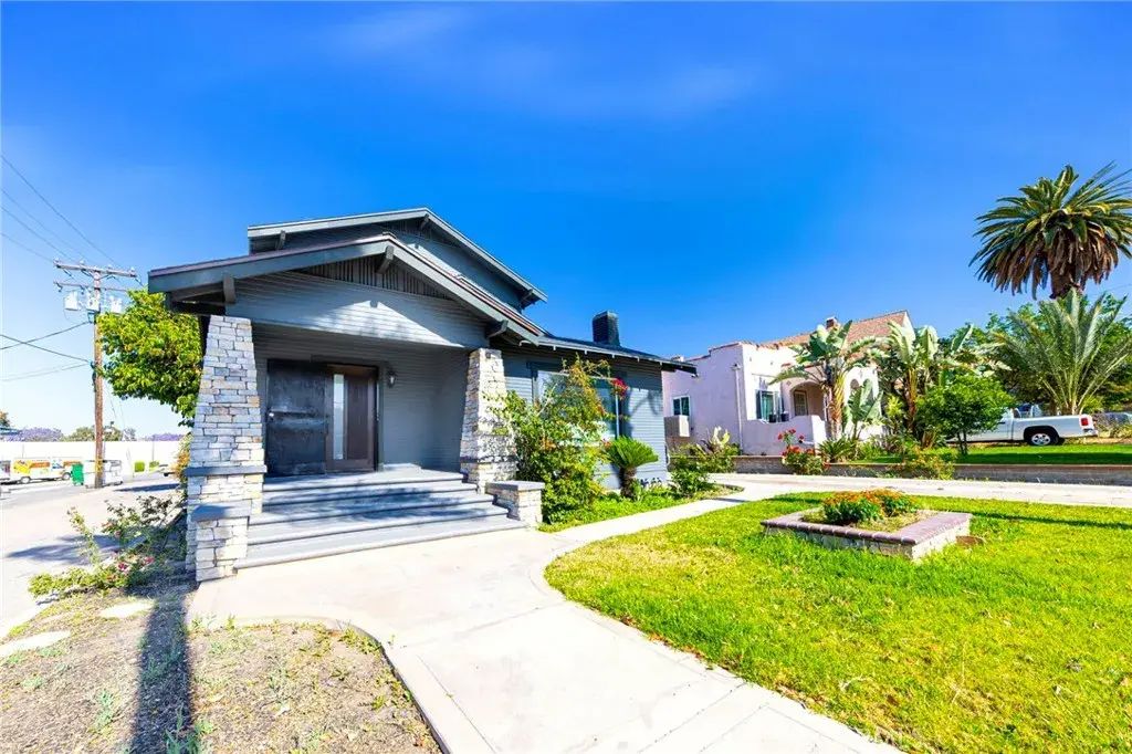 615 S Victoria Avenue, Corona