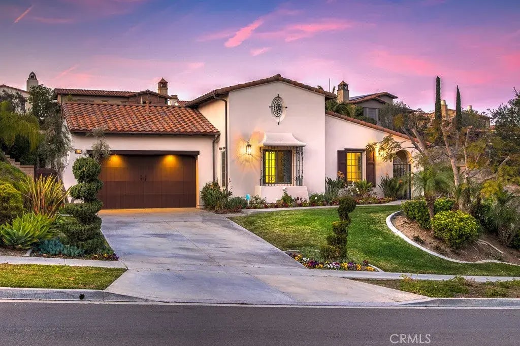 501 Luminous, Irvine