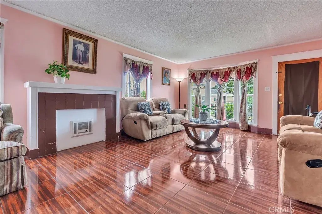 4154 S Harvard Blvd, Los Angeles