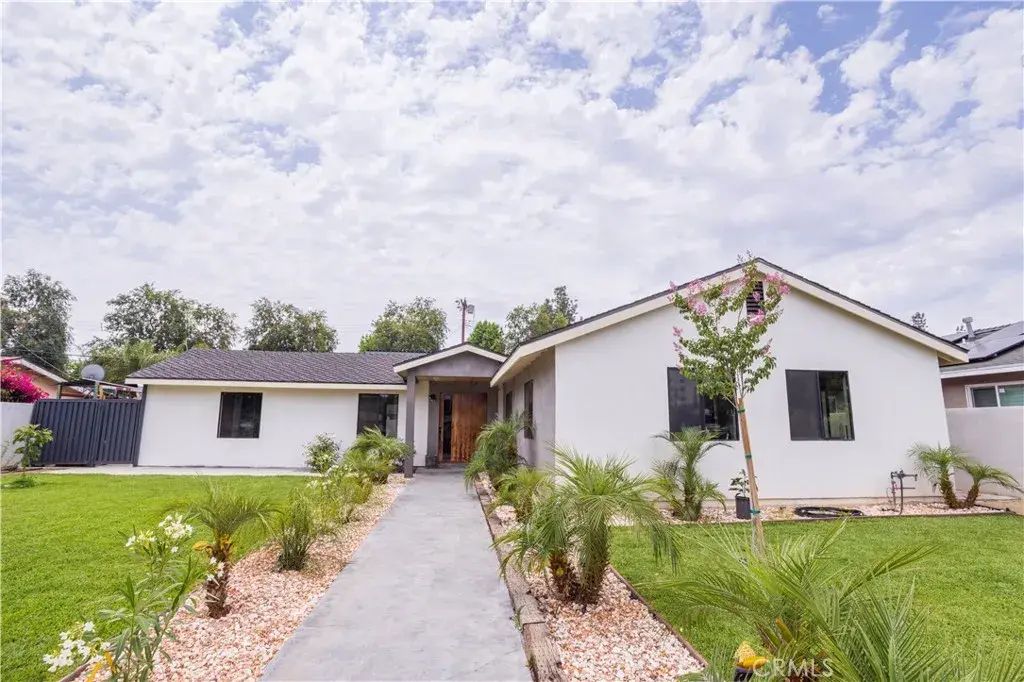 22940 Sherman Way, West Hills