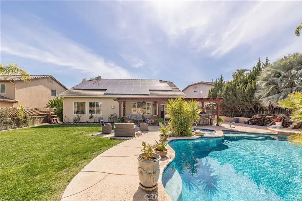 38260 Willow Court, Murrieta