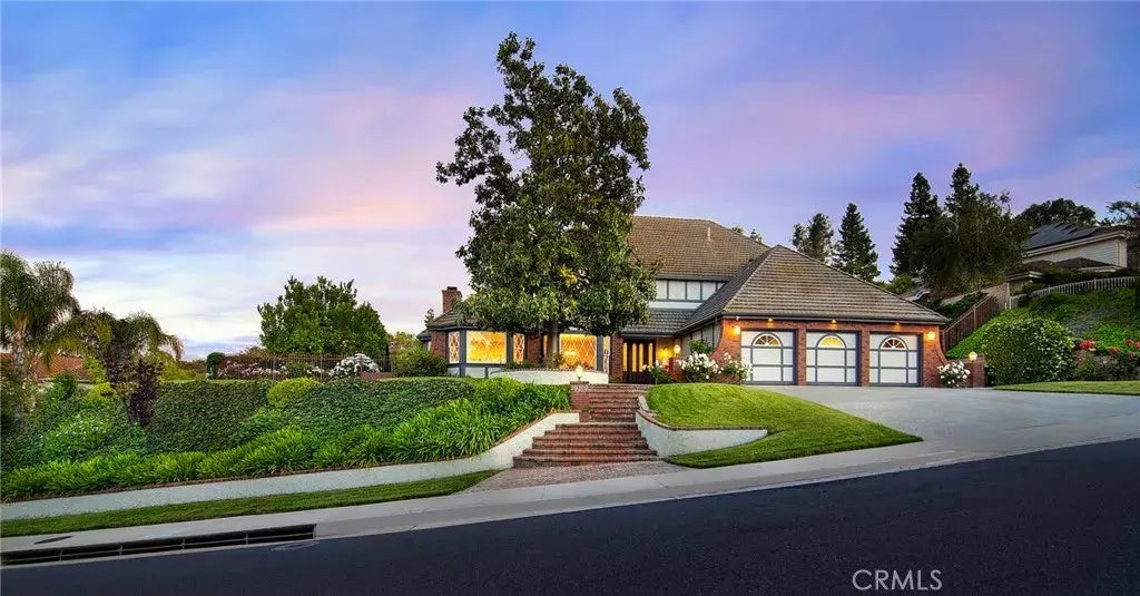 29302 Laro Drive, Agoura Hills